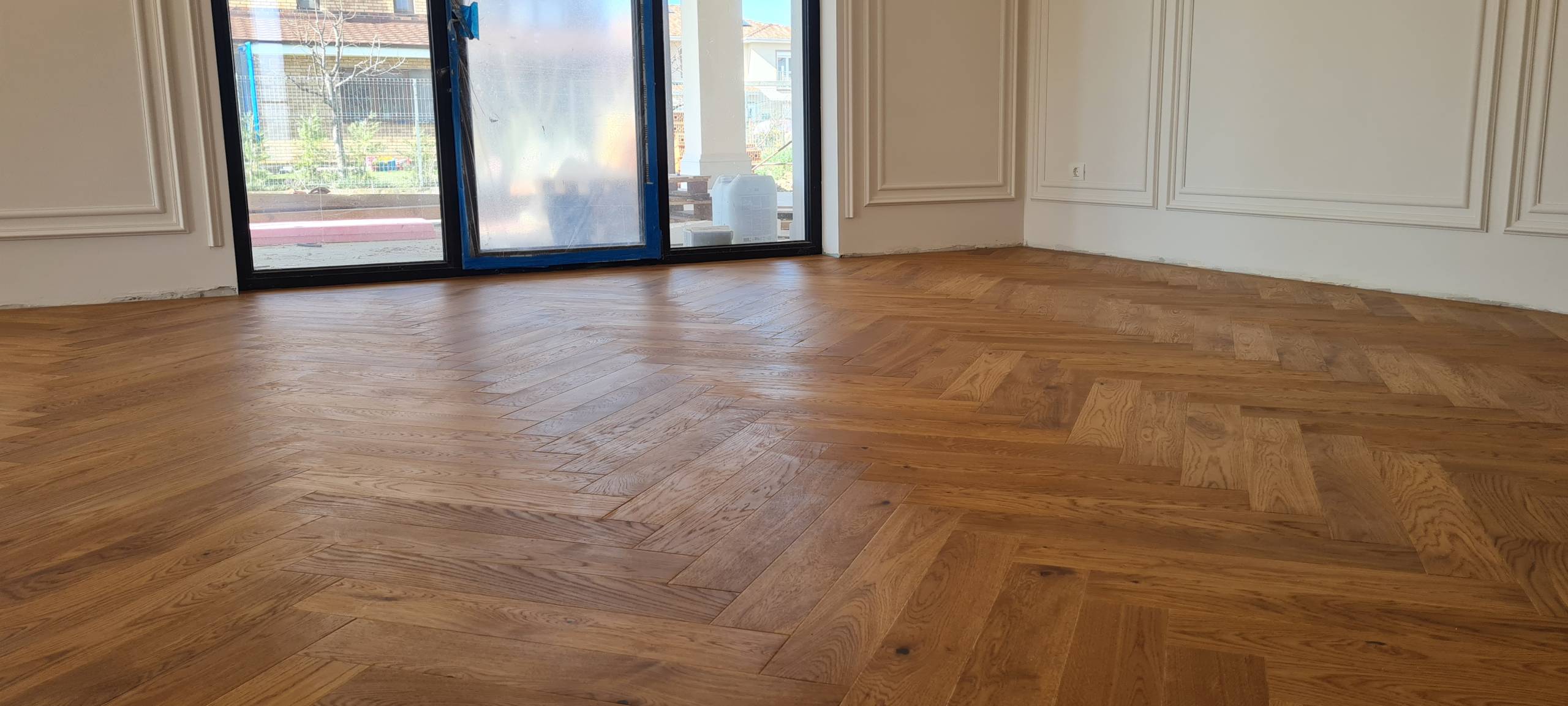 Montaj parchet herringbone